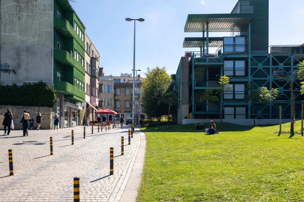 Downtown 2 Minutes By Walk To Center And Metro-Direct To Airpot T4 Appartement Porto Buitenkant foto