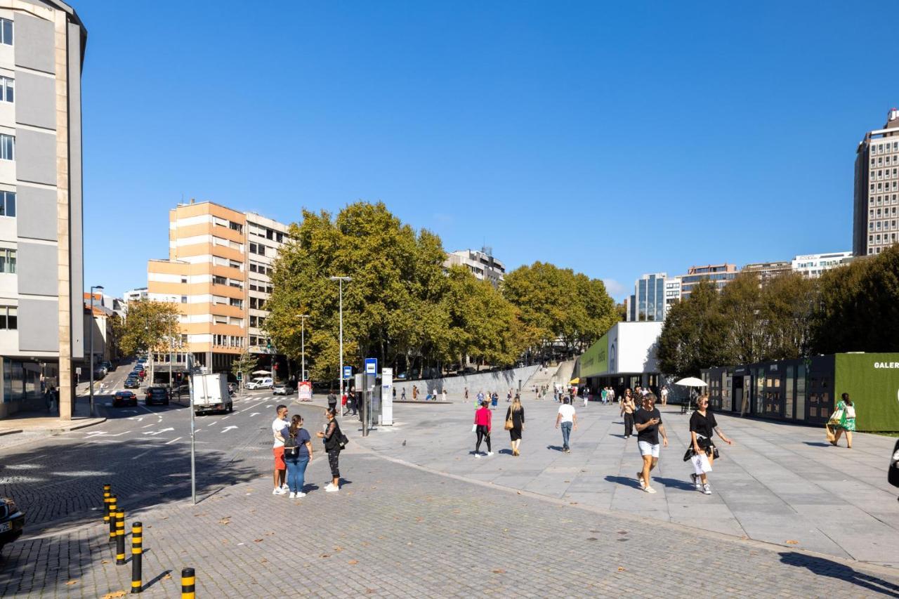 Downtown 2 Minutes By Walk To Center And Metro-Direct To Airpot T4 Appartement Porto Buitenkant foto