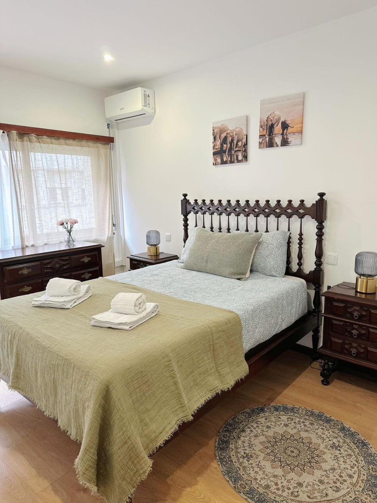 Downtown 2 Minutes By Walk To Center And Metro-Direct To Airpot T4 Appartement Porto Buitenkant foto